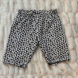 Hanna Andersson Black and White Floral Patterned Shorts